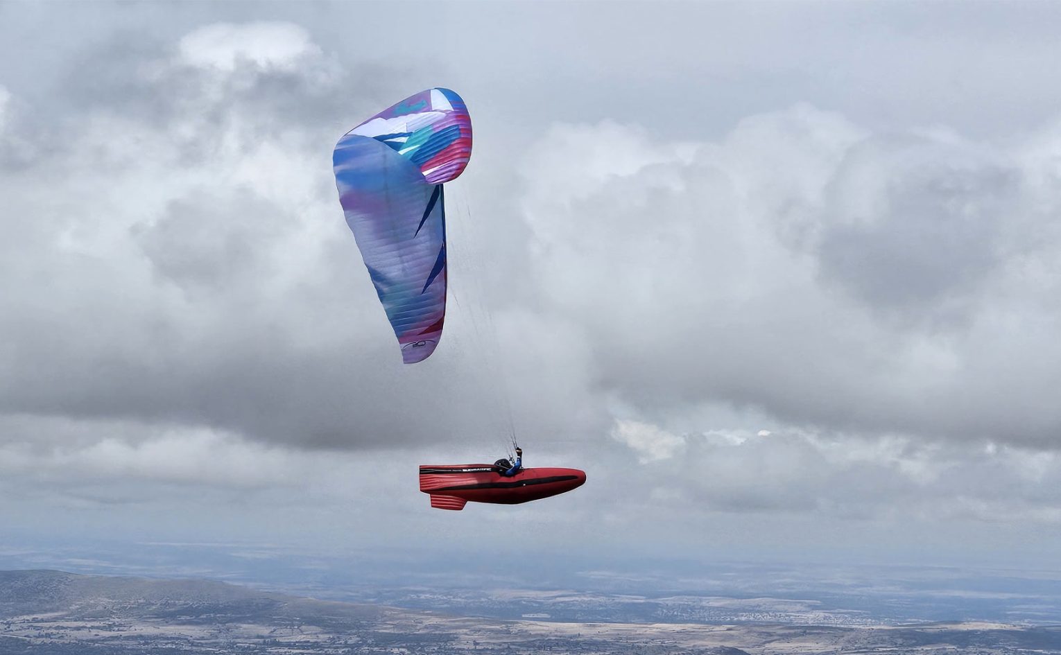 Tyr Goldsmith flying the Tigra